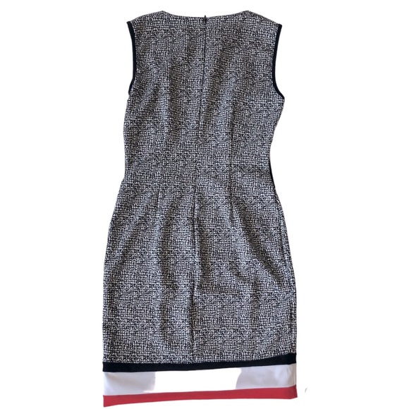 Rinascimento Designer dress in black and white with red panel down front size L - Picture 3 of 3